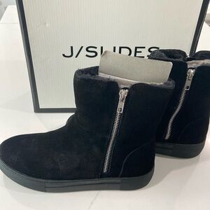 J/Slides NYC brand new boots